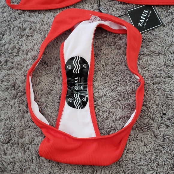 Red zaful bikini - Picture 7 of 7